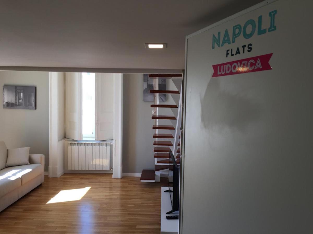 Stay In Naples Flats Bagian luar foto